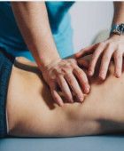 Man offer relaxation massage in Dubai