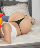 Masseuse Trée cherement à Domicile chez vous