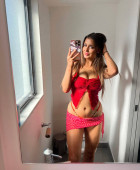Escort girl 