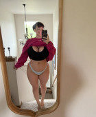 Available now for fucking 🍑🫦