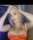 I am the perfect part-time Girl Friend for discerning gentlemen whose choice is women with embodied sophistication
