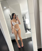 Elegance, discretion and passion at your service