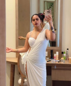  Priya Indian Girl Now In Oman 