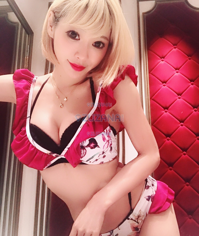 Photo escort girl AKI: the best escort service