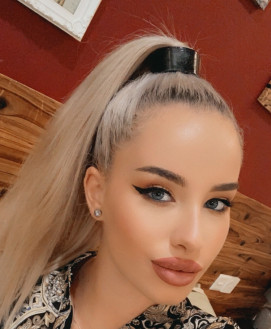 Eva Lux