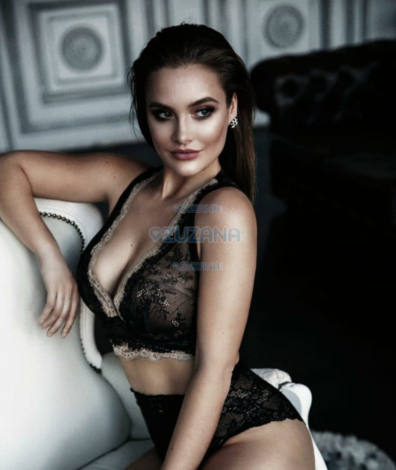 Photo escort girl MARIA: the best escort service