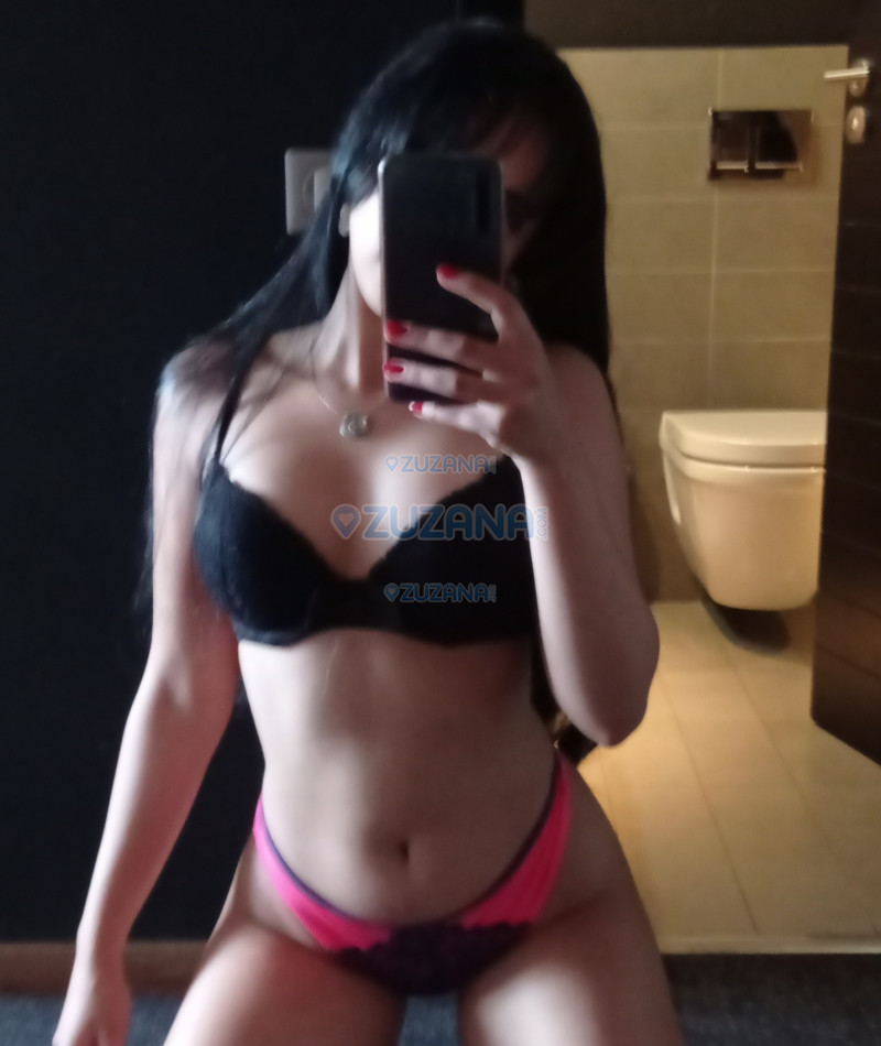 Photo escort girl Malak: the best escort service