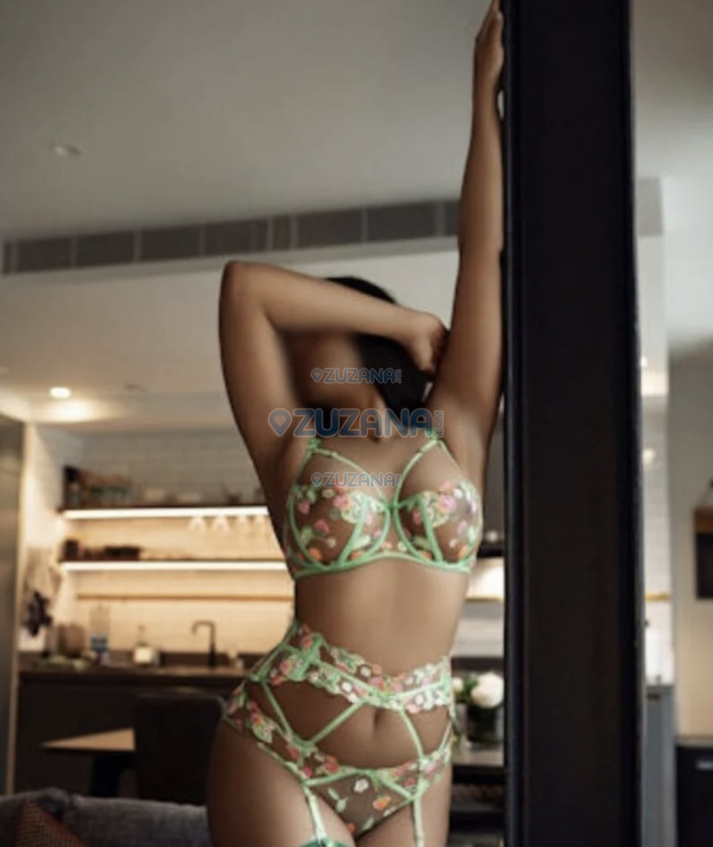 Photo escort girl Perla: the best escort service