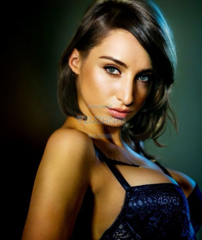 Photo escort girl Lili: the best escort service