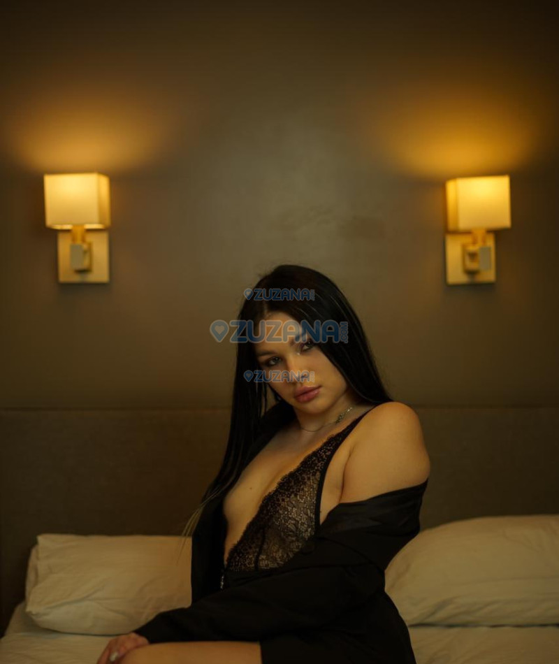 Photo escort girl Elivia: the best escort service