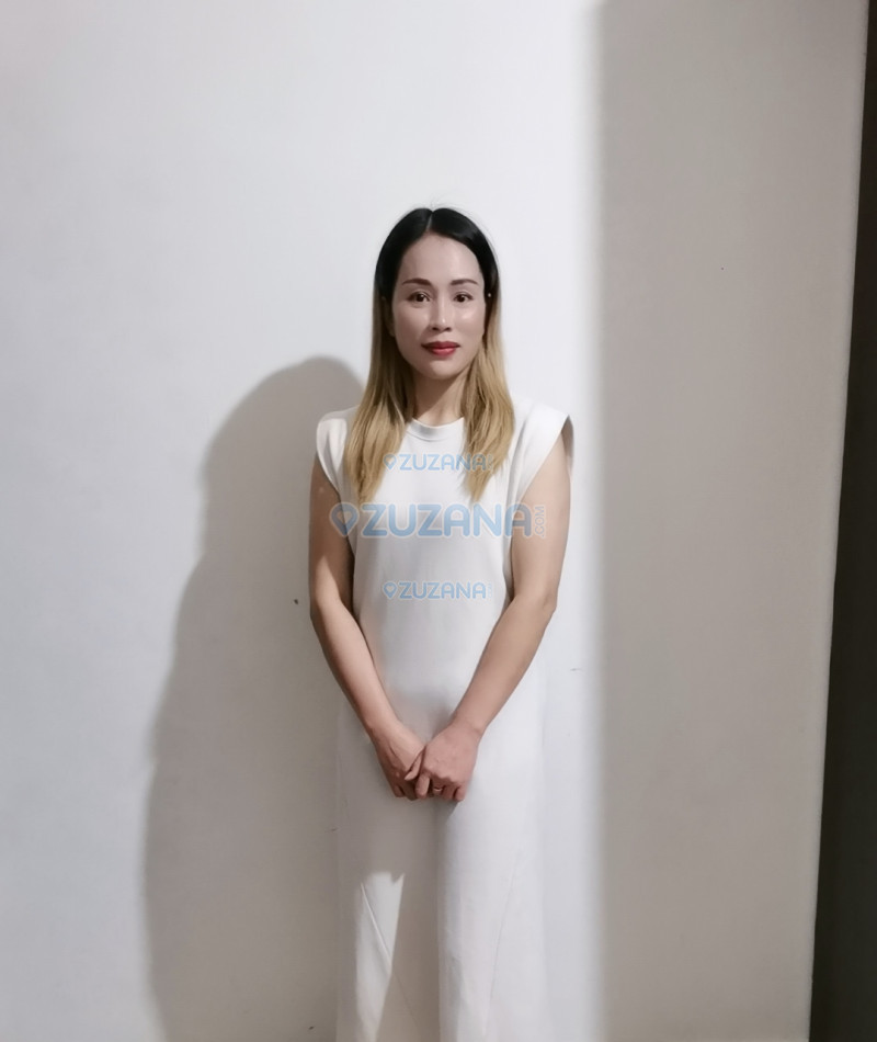 Photo escort girl Liuyan: the best escort service