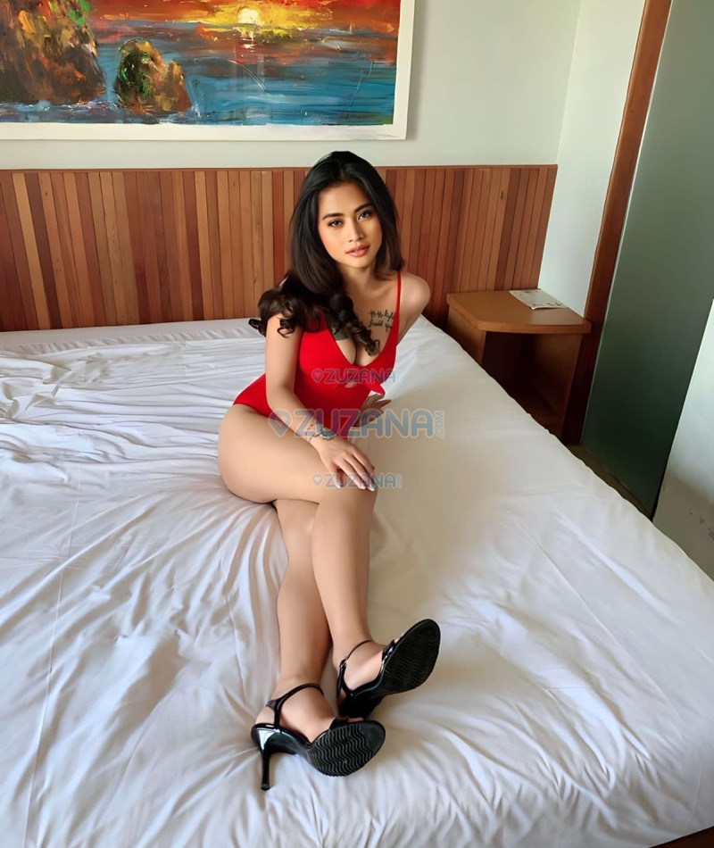 Photo escort girl Shanon Anggi: the best escort service