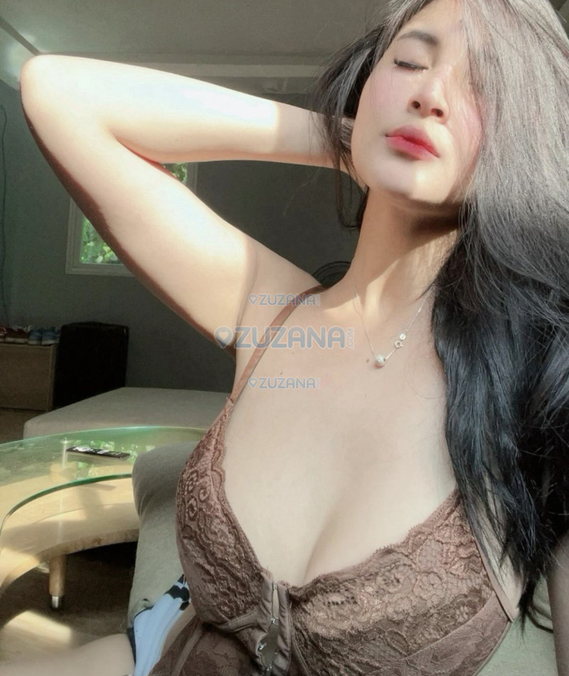 Photo escort girl Zeya: the best escort service