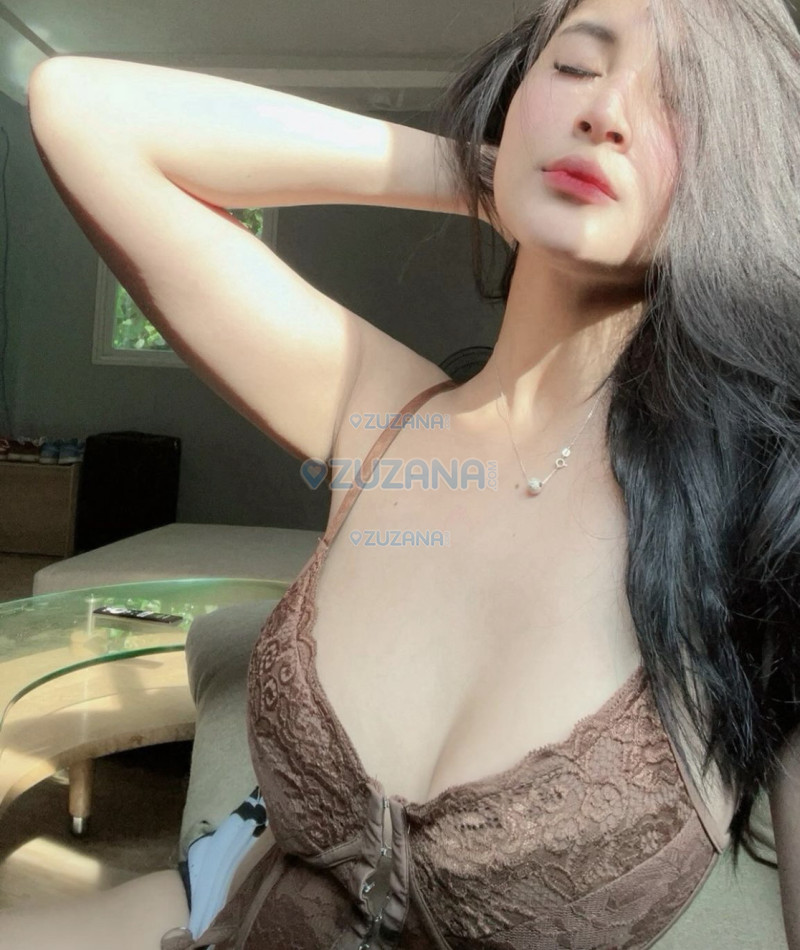 Photo escort girl Zeya: the best escort service