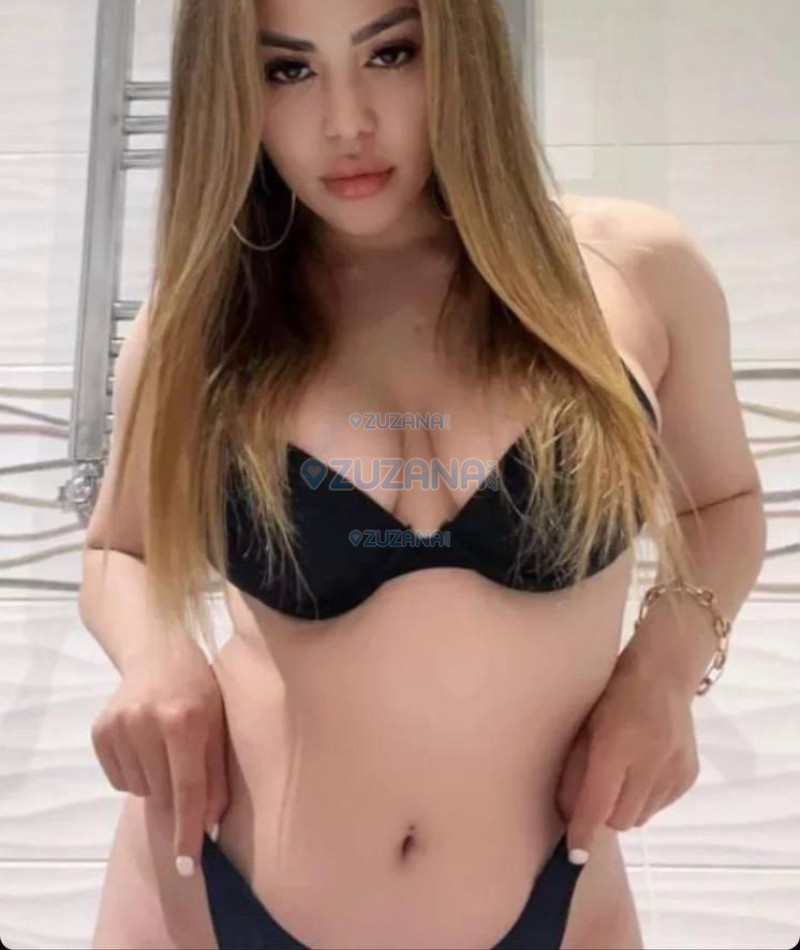 Photo escort girl Samiraa: the best escort service