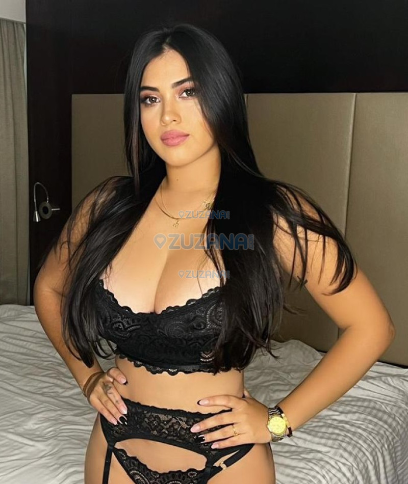 Photo escort girl Aurelia: the best escort service