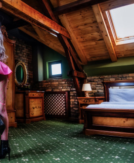 Mistress Escort