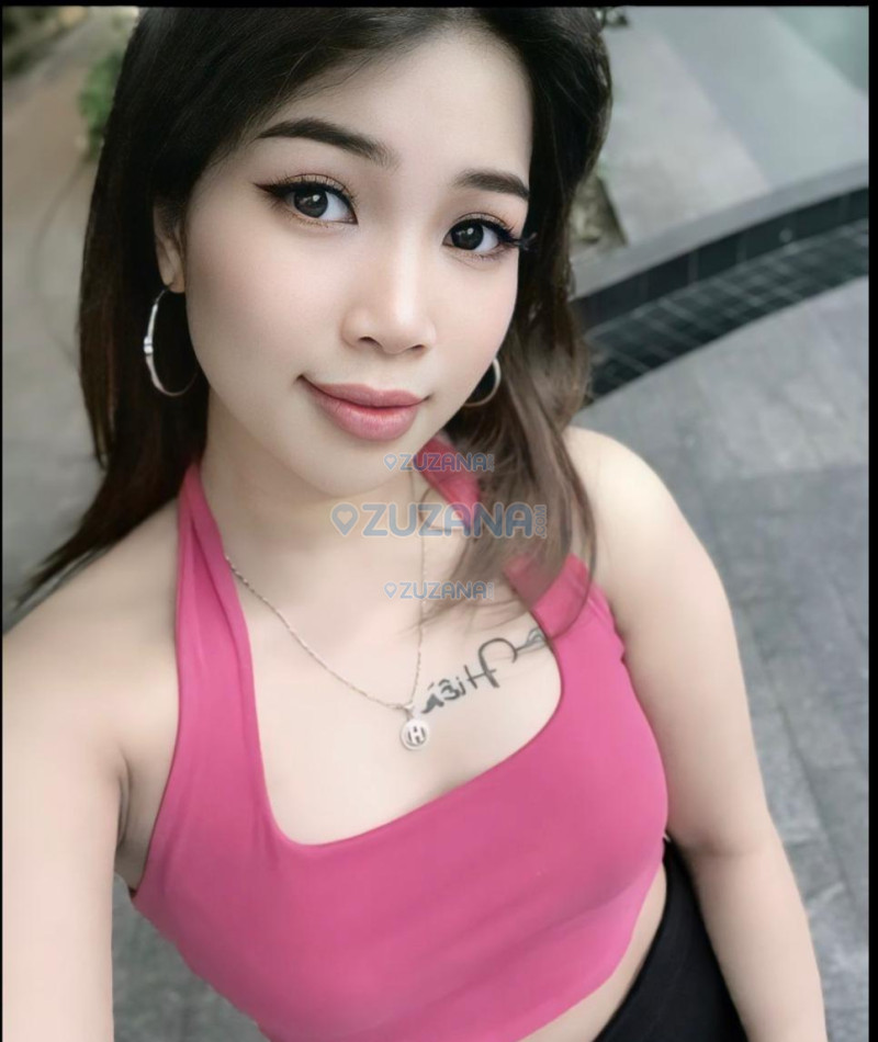 Photo escort girl Emyly: the best escort service