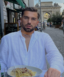 Male Escort