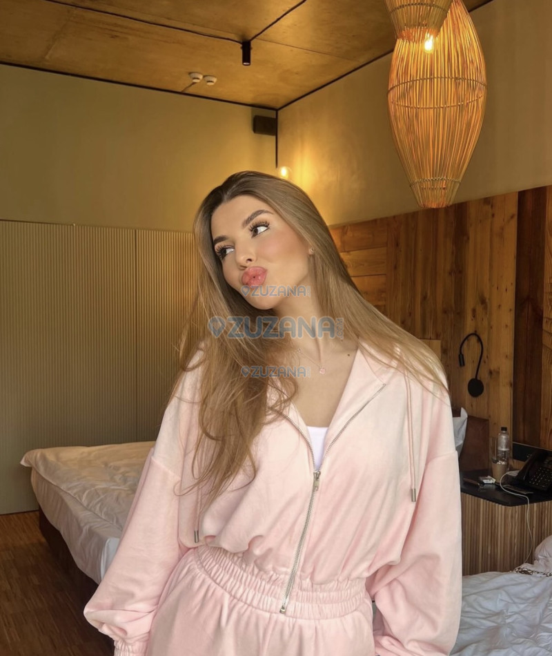 Photo escort girl Lilaa: the best escort service