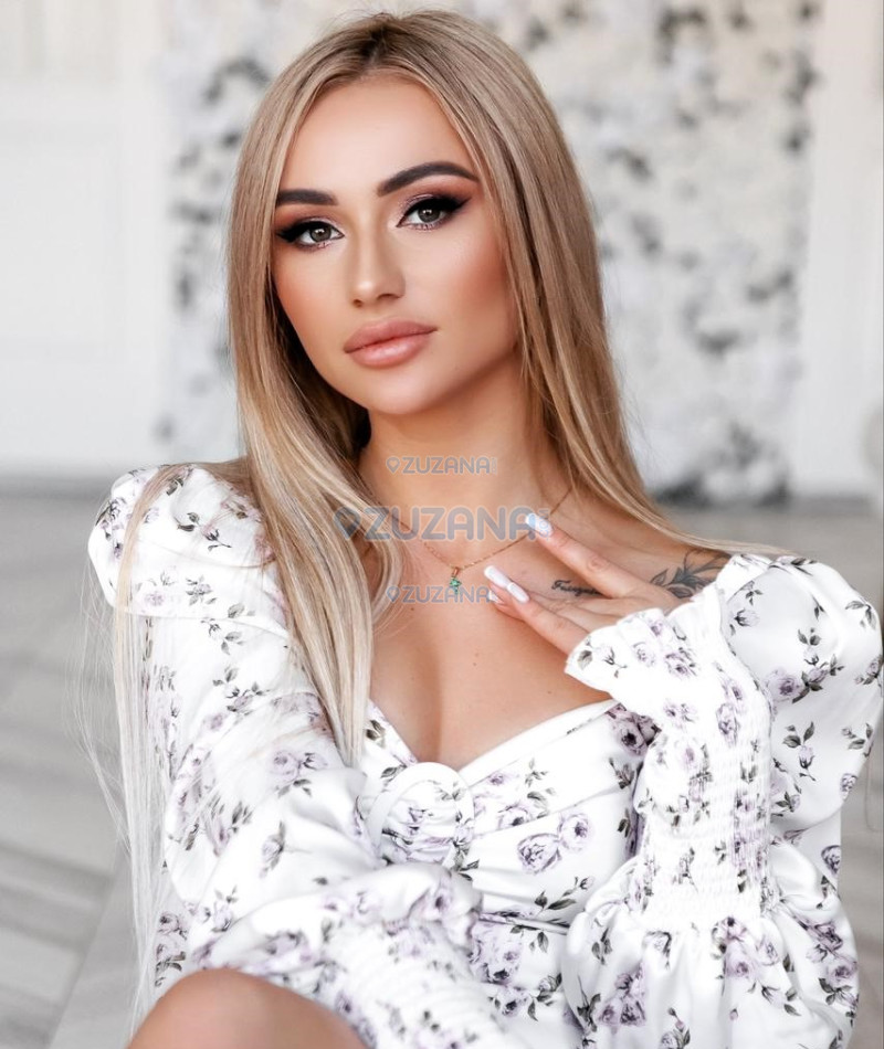 Photo escort girl Zlata: the best escort service