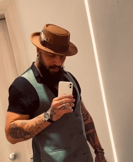 Male Escort