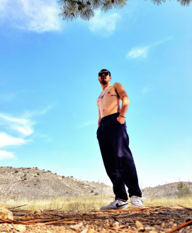 Damian - escort review from Cyprus