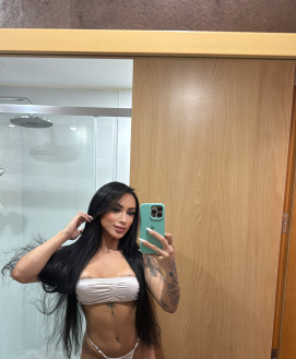 Aline Albuquerque