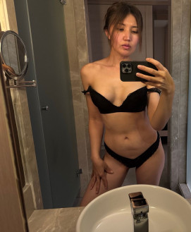 Lily GFE
