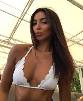 Mia