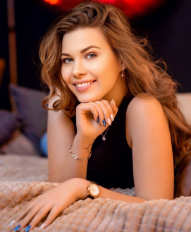 SOPHIA MIR
