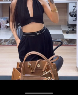 Amira