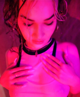 VALENTINA MIR