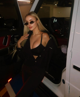 Mistress Escort